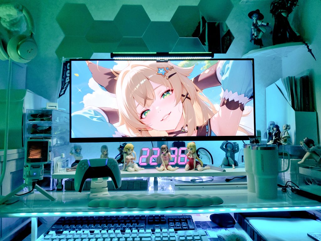 SSugoiyan's tweet image. 今日はきららちゃんカラーだよ
♪ (#^ー°)v
#desksetup