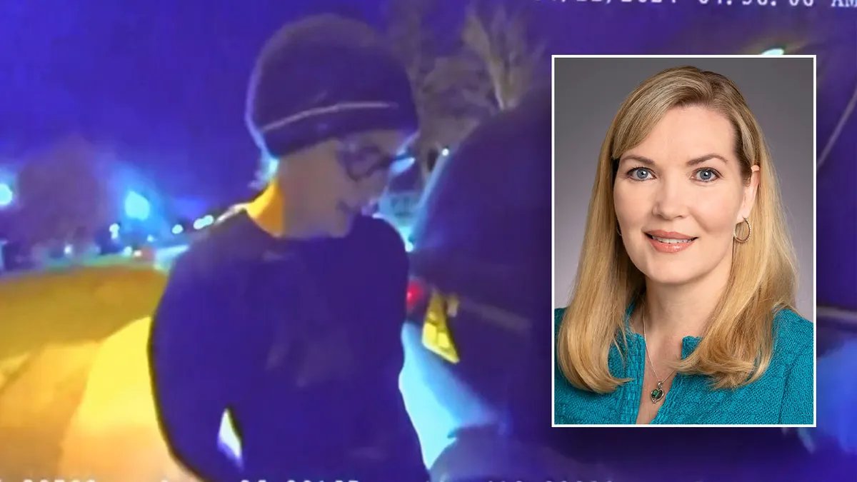 RealJMPeterman's tweet image. Convicted burglar Senator Nicole Mitchell can stay in office.
In 2023, @NicoleM_MN voted to allow convicted felons, even those convicted of violent felonies like her, to vote and hold public office in MN, even while on probation or in jail.
This is @Tim_Walz's Minnesota.
_