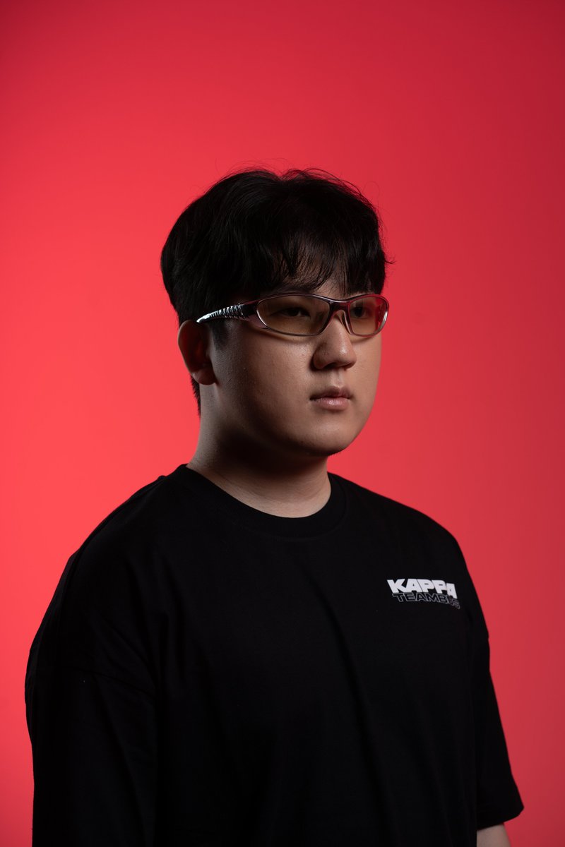 𝗕𝗗𝗦 𝗥𝗼𝗼𝘀𝘁𝗲𝗿

Nationality: South Korean
Age: 20
Most played champ this year: Rumble
Previous team: HLE Challengers

#ChallengeTheGame