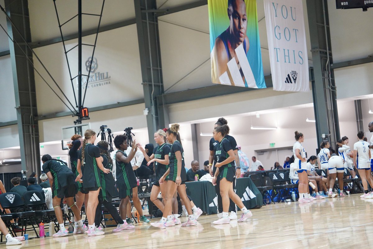 MnMetroStars's tweet image. 16U are headed to the Elite 8
#metrostarsfamily x #3SSBGirls