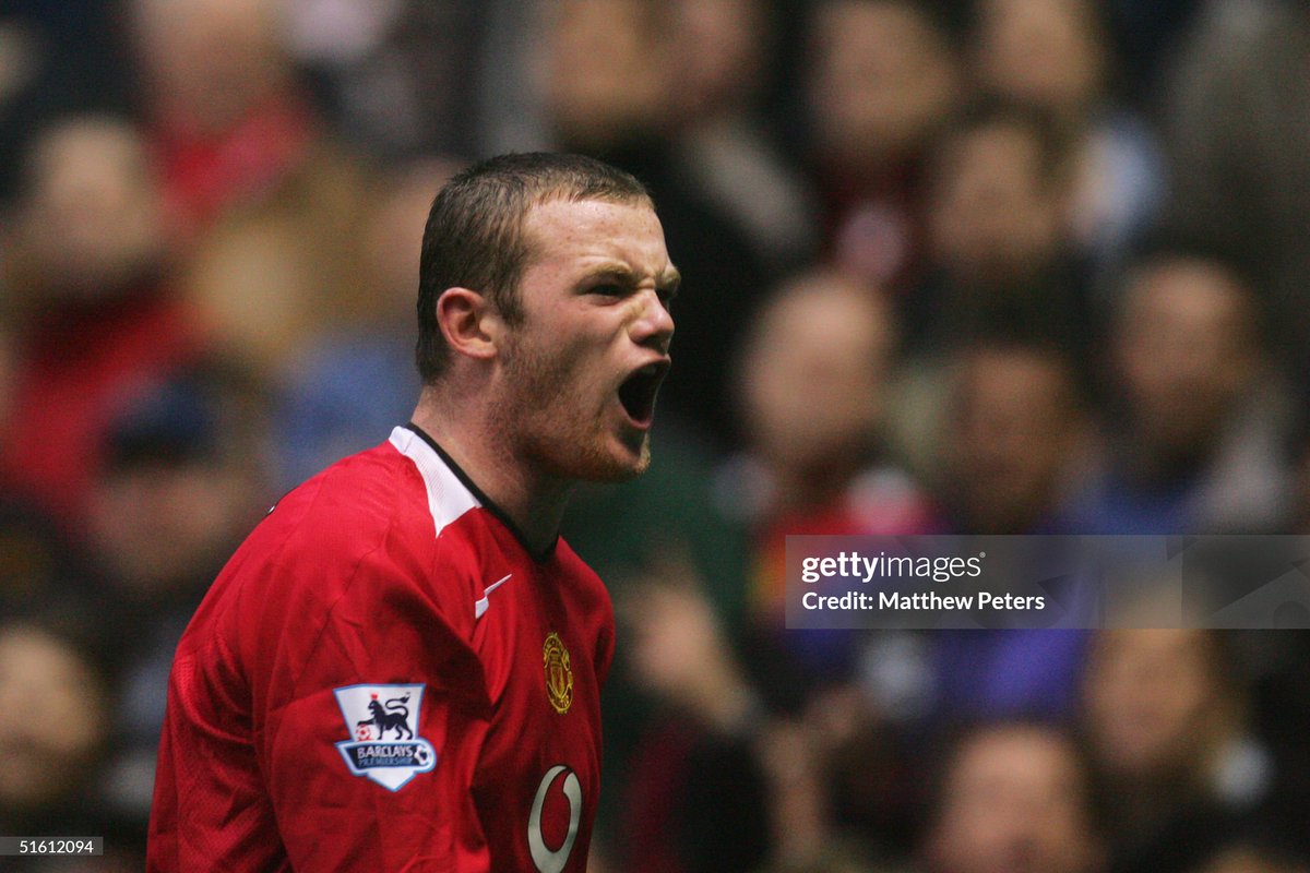 In the original match, Rooney played for Manchester United, when on the eFootball card, Rooney's jersey was kitswapped by Konami to become an England jersey 😆😆😆(Even though it's the same as 2004, I think this is very crazy🤣🤣🤣)

#eFootball30th #eFootballHUB #efootballmobil