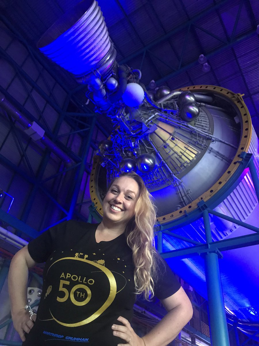 rebeccarosenft's tweet image. Gm from the archives
When I was invited to make 4 pieces commemorating the 50th anniversary of Apollo 11’s moon landing
Buzz Aldrin’s daughter collected a piece and Neil deGrasse Tyson spoke
What it was like during the gala’s exhibition at Kennedy Space Center 6 years ago: