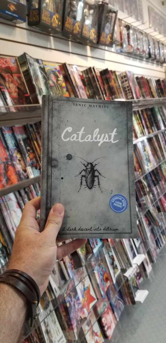 IanicWriter's tweet image. Catalyst, my atypical novel, featured over at @xovercomics in Saint-Henri !! 😀
#catalyst #pyshocologicalthriller #psychotherapy #atypical