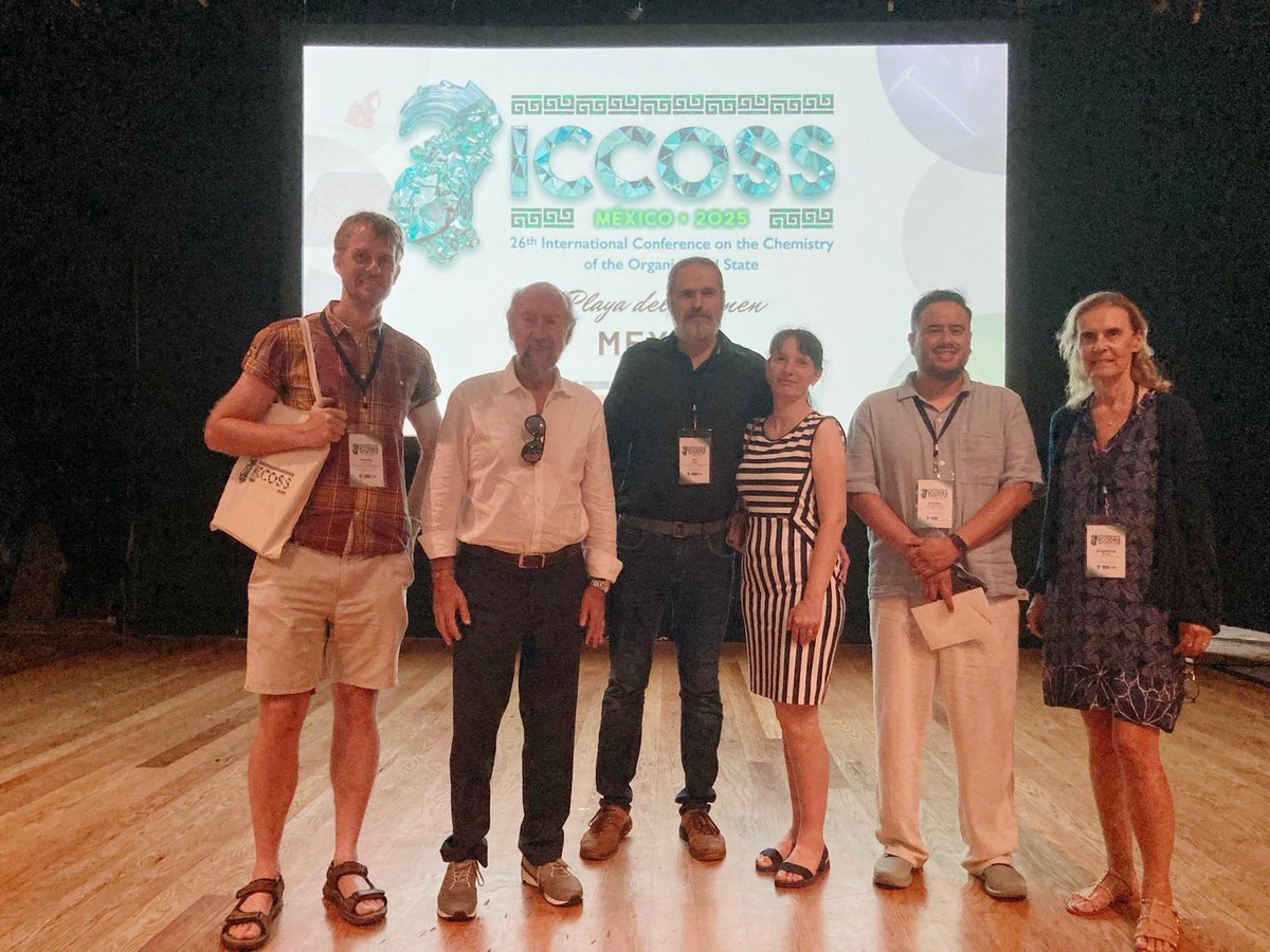MolinaGroup's tweet image. One of the plethora of beautiful moments @iccoss2025 in Mexico 🇲🇽, be near such great scientists!!
Prof. Commotti
Prof. Sozzani
Prof. Kaleta
Prof Dracinsky
Gracias!