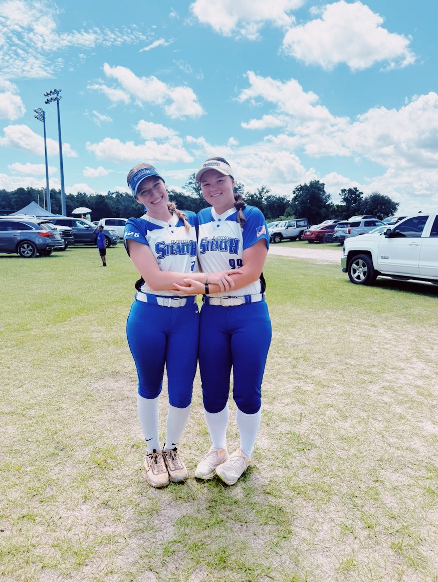 Won 1 and tied 1 yesterday! Can’t wait to play again at 12EST! Coaches, thank you so much for stopping by! If you’re in the area please come watch! Go Stealth!💙💙