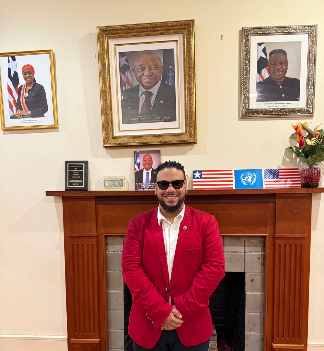 TroyBlackwelljr's tweet image. Had a great time at the 178th Independence celebration at the Embassy of Liberia hosted by H.E. Ambassador Conteh!
🇺🇸🦅🫱🏽🫲🏿🇱🇷🌍
Formerly a United States colony, the country was founded in 1822 as a haven to house and settle freed African-American slaves. #Liberia became the first…