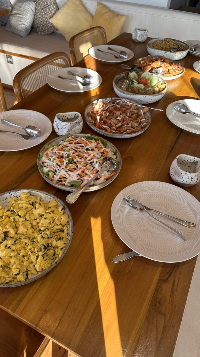 abundaciooo's tweet photo. 😋 https://t.co/Aep9i1J9QJ
