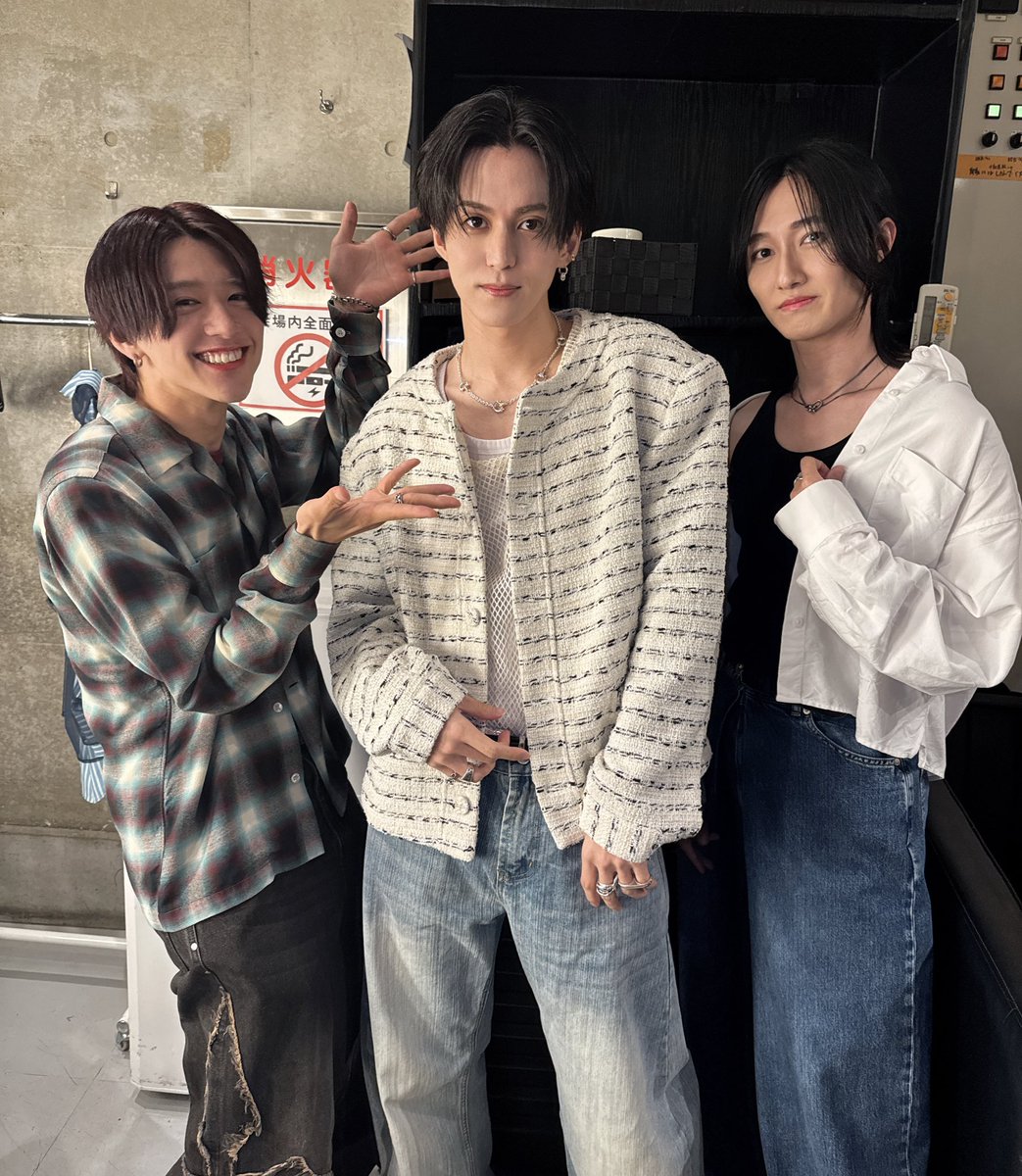 are_KOHEY's tweet photo. -Presented by KOHEY -

【402 (シーオーツー)】

ご来場いただきありがとうございました！

こんなにも沢山の方が待っててくれたんだと思ってめちゃくちゃ嬉しかった。。

全てにおいてとっても楽しい時間になりました！！

本当にありがとうございました🙏

新しい歳も頑張ります！！！
また会いましょう！