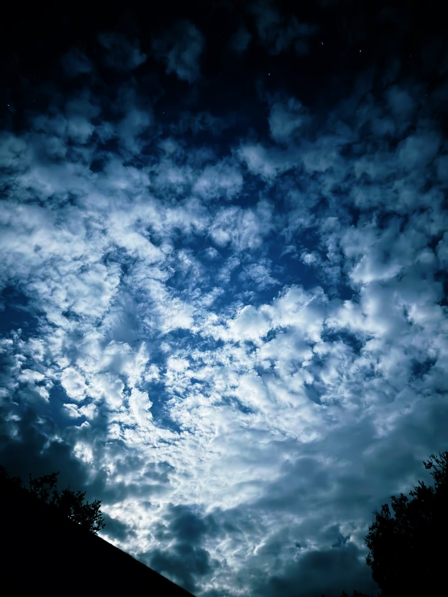 Sessizlik ve duygular…🌑 #Sessizlik #natur #ruhunkiyisi