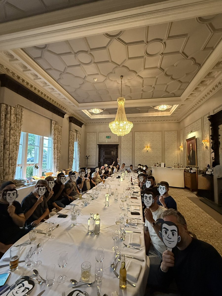 metablck's tweet image. The HYPER IRL weekend is over. And yes, it was fucking cool.
35+ people flew in from around the world: whales, devs, community legends, Solana OGs, and more. All funded by the project.
This wasn’t just a meetup. It was a reminder of what crypto is really about.
In crypto,…