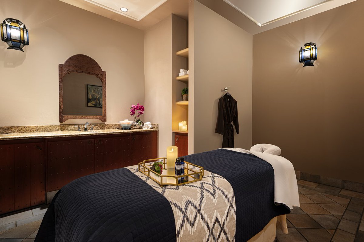 PHVegas's tweet image. Escape to a place of total relaxation and comfort in our comprehensive spa, offering massages, water therapy, facial and body treatments, whirlpools, saunas, a salon, and a fitness center.
Starte Here: bit.ly/4bVh8Pq