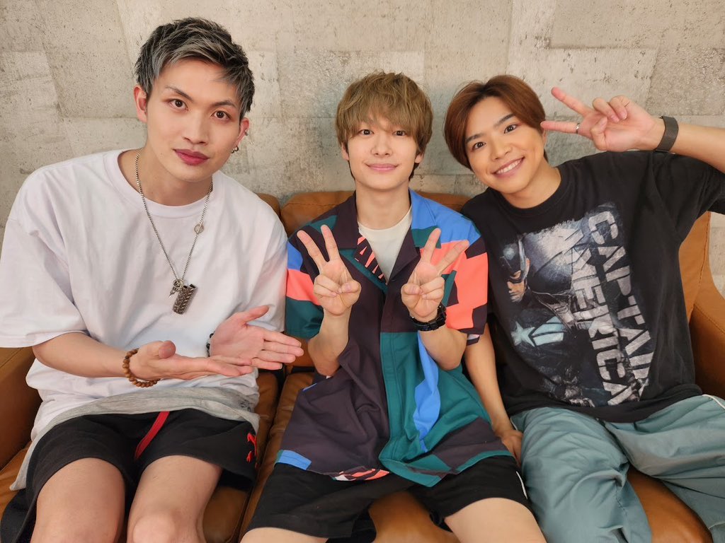 Kennosuke_staff's tweet image. \ ありがとうございました/
#北乃颯希 さん #川上将大 さん
『さつきとしょうたのでっこぼっこ』第38回
にゲストとして #松岡拳紀介 が出演いたしました🙌
ご視聴ありがとうございました🫧