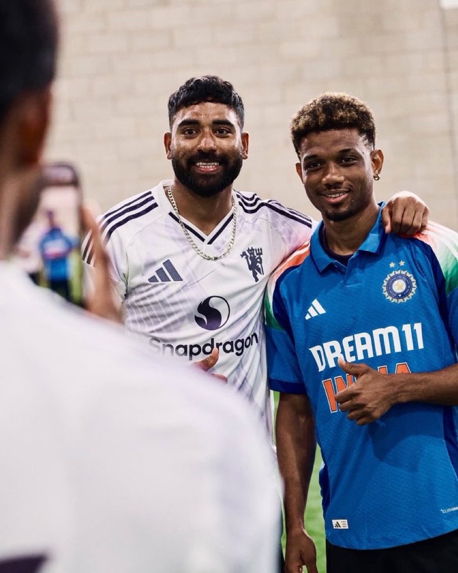(fan) Ruben Amorim 🇵🇹 (@rubenamorimx) on Twitter photo 📸 Mohammed Siraj with Amad 🤝 📸 Mohammed Siraj with Amad 🤝