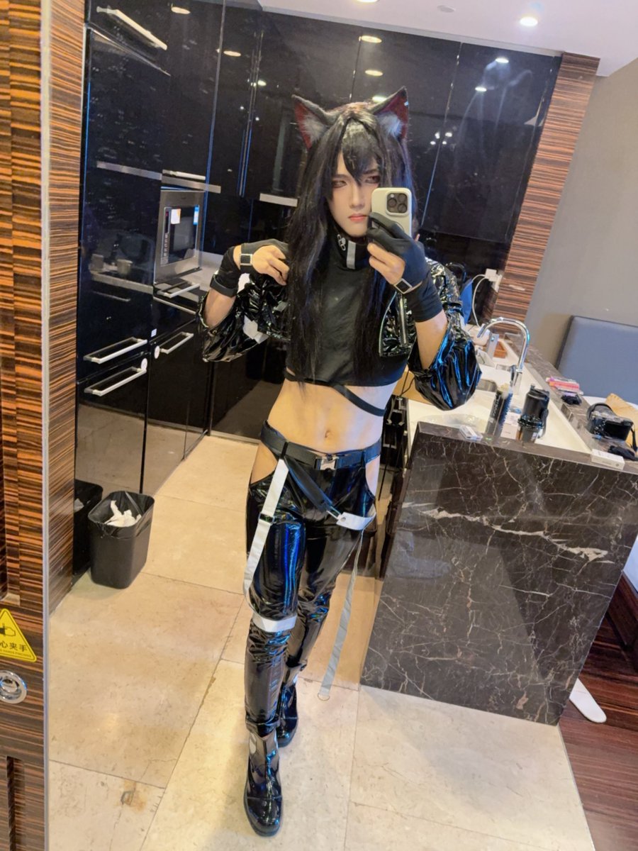 Neeon543's tweet image. 我会给拉普兰德一份无法拒绝的提议
P2 📷@KoiSaki_