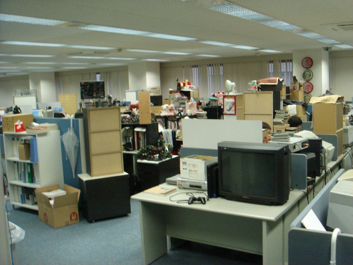 昔SNKで働いてみたかったな～

２００６年に本社で撮った写真です。
（だいぶ前にうｐしたと思う）