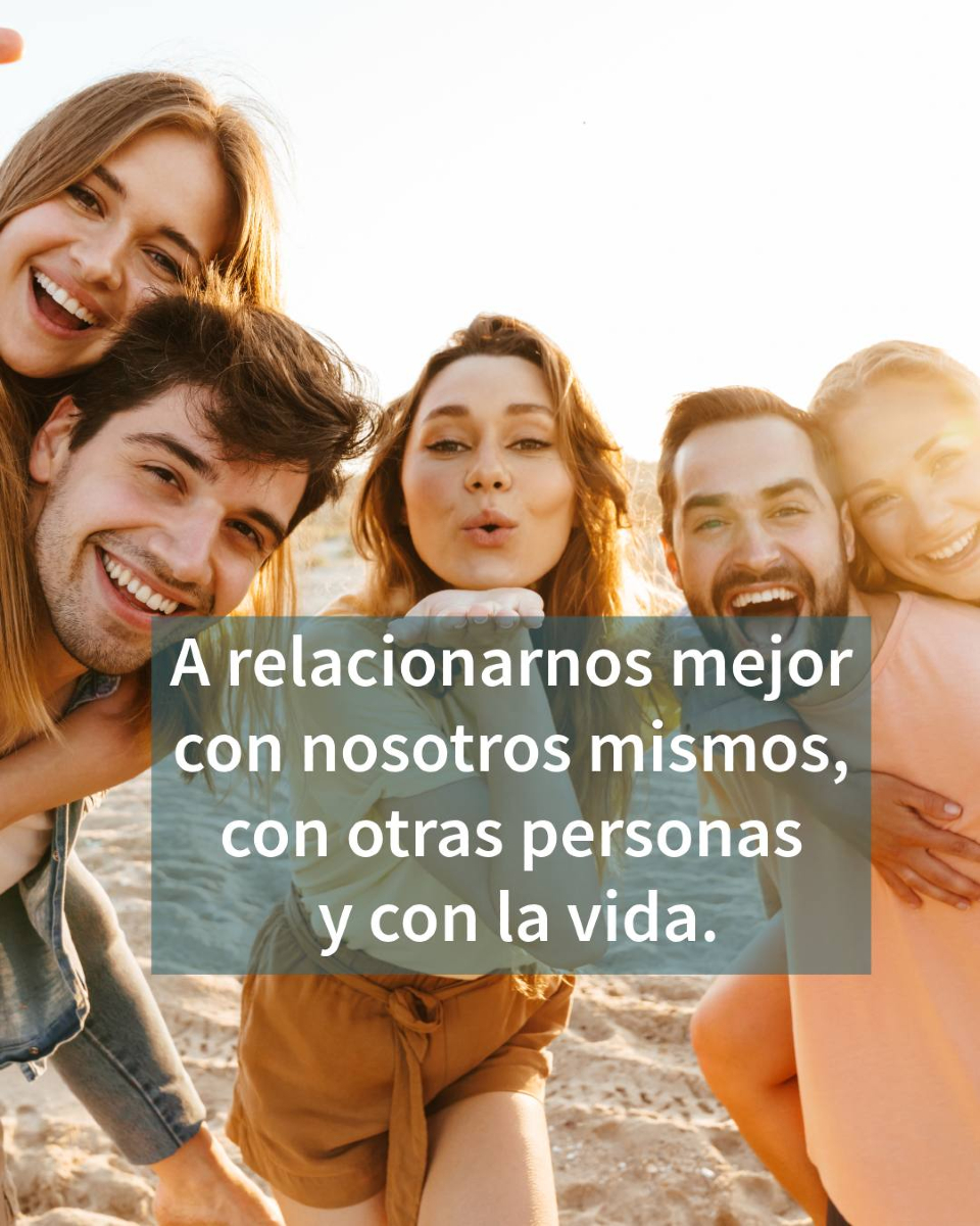 PlanetaLibrosMx's tweet image. Mario Alonso Puig nos descubre en este libro el mindfulness: prestar atención para ver las cosas tal y como son.
Con base científica y apoyado en una parte práctica para meditar, ¡Tómate un respiro! te enseña a mantener la calma en la tempestad 📘👉 planetadelibros.com.mx/libro-tomate-u…