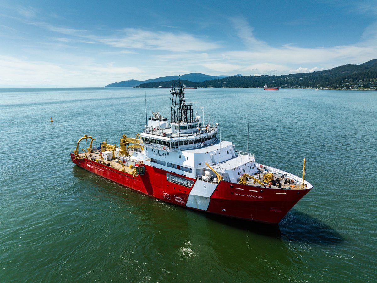 GardeCotiereCAN's tweet image. 📣 À la mi-juin, notre nouveau navire hauturier de science océanographique, le NGCC Naalak Nappaaluk, a entamé ses essais en mer chez @Seaspan. 🌊
Au cours des dernières semaines, il a été soumis à une série d’exercices et sera prochainement livré en #NouvelleÉcosse. 👏