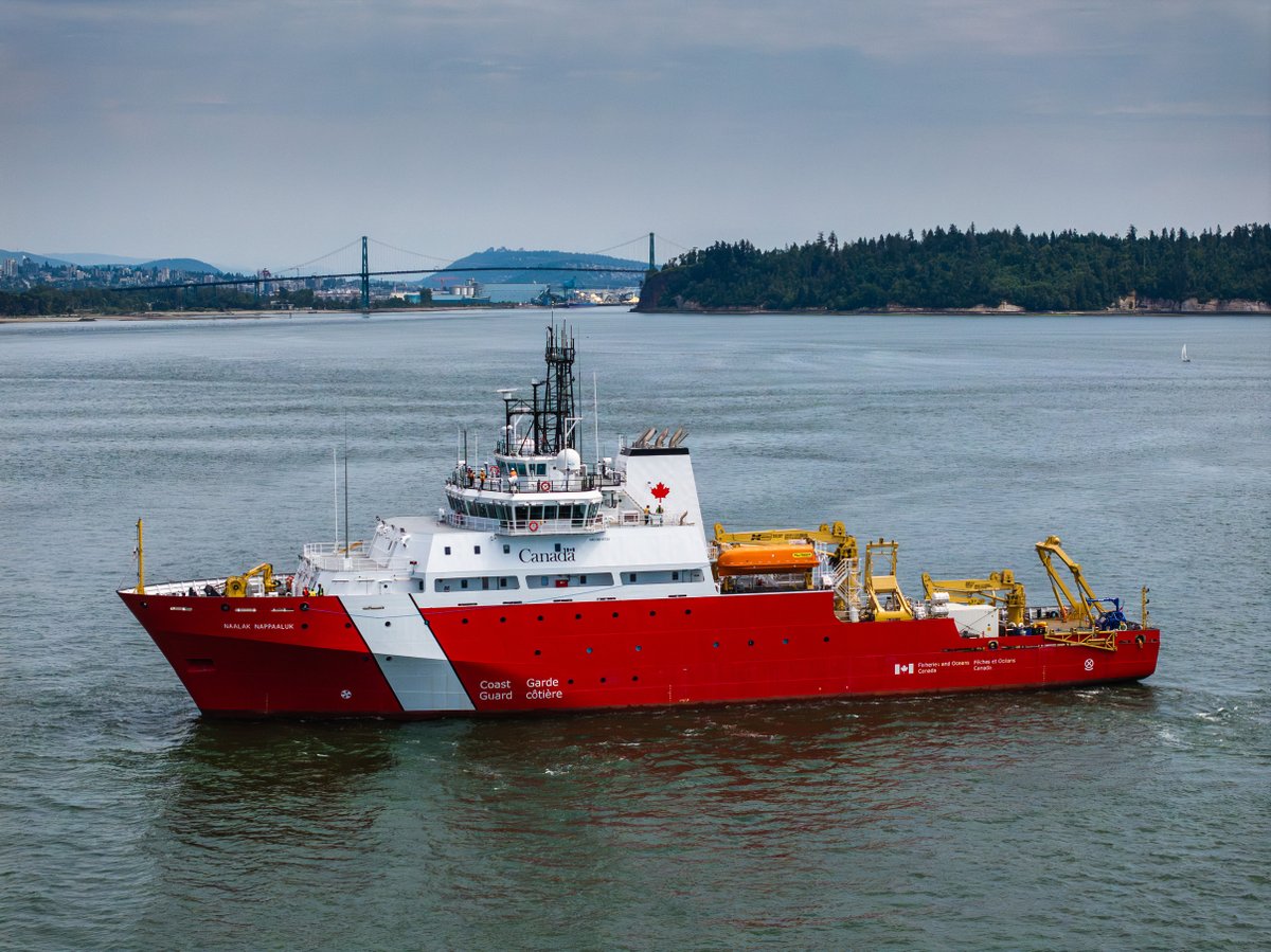 GardeCotiereCAN's tweet image. 📣 À la mi-juin, notre nouveau navire hauturier de science océanographique, le NGCC Naalak Nappaaluk, a entamé ses essais en mer chez @Seaspan. 🌊
Au cours des dernières semaines, il a été soumis à une série d’exercices et sera prochainement livré en #NouvelleÉcosse. 👏