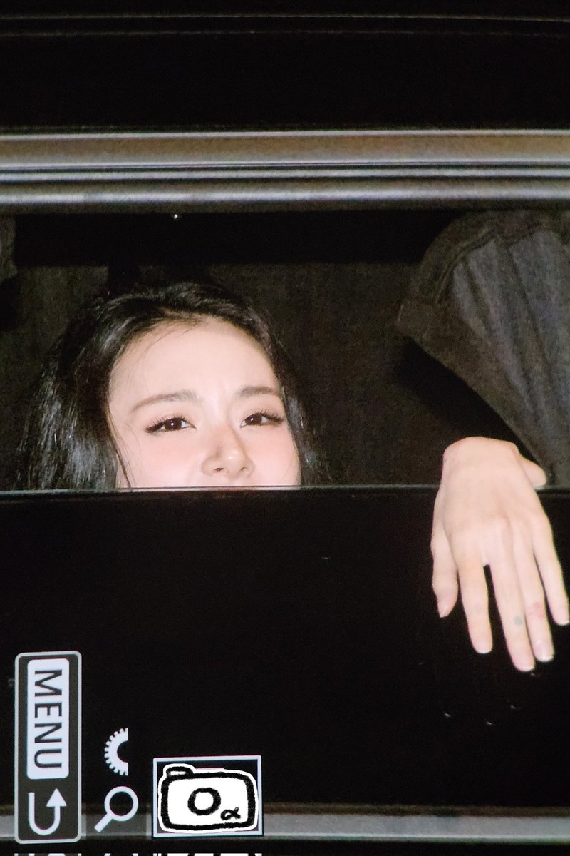 fishcmr's tweet image. 250720 THIS IS FOR 인천 콘서트 DAY2
퇴근!

고생했어🥹🥹

#TWICE #CHAEYOUNG 
#트와이스 #채영 #チェヨン