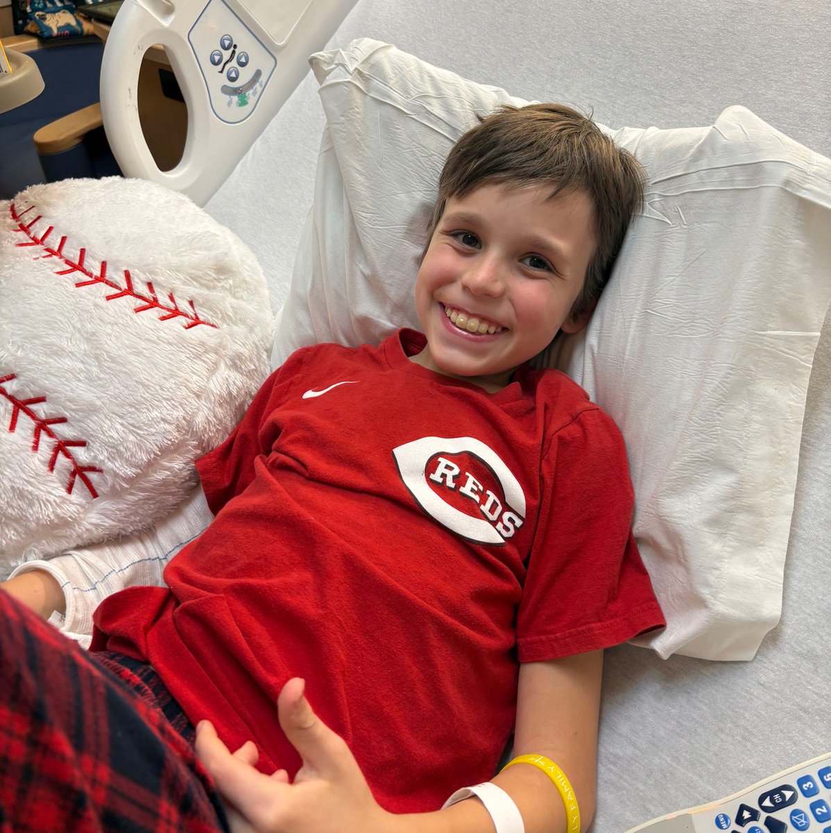 TeamNEGU's tweet image. 🎉 A big, warm welcome to Jude from Kentucky! 🎉 He recently joined our ClubNEGU program as he bravely battles lymphoma. This Courageous Kiddo loves all things red, is a huge fan of baseball, and cheers on the Cincinnati Reds! Let’s show Jude some entire #NEGU Nation support! ️