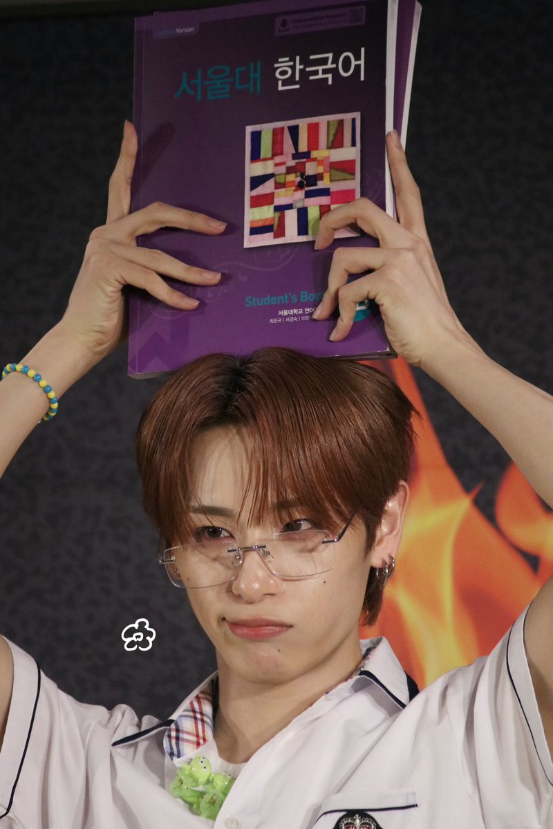 _BOM218's tweet image. 250720 Rising Star

#XLOV #엑스러브 #HARU #하루 #暖琉