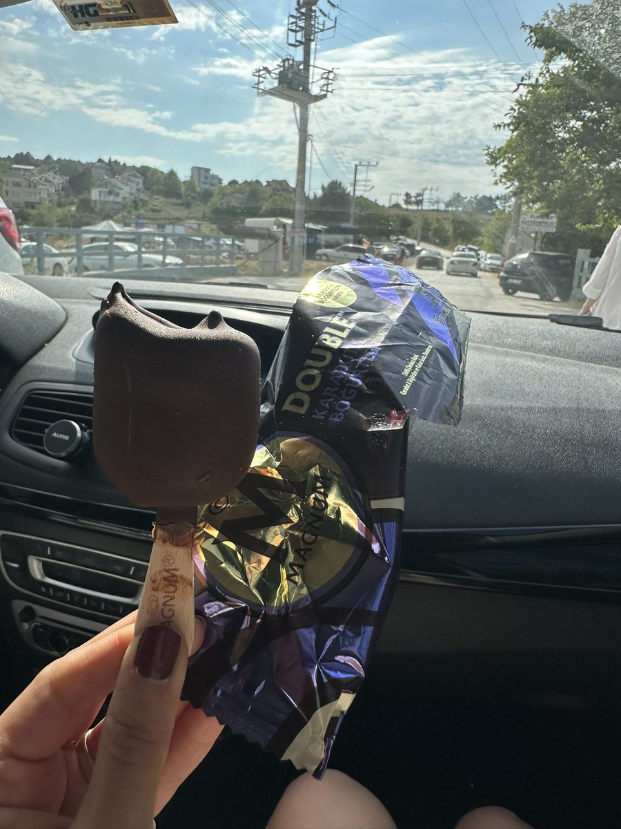 Magnum dondurmanın paketten çıkan boyutu ? Bir açıklama varmı ? Aldığınız ücretle verdiğiniz hizmet birbirini karşılamıyor <a href="/MagnumTurkiye/">Magnum Türkiye</a> <a href="/SikayetvarCom/">Şikayetvar</a>