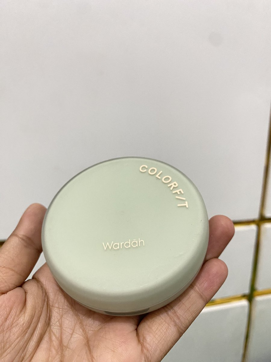 indriayw's tweet photo. mau spill cushion yg aku pakee
cocok buat oily skin🥰 aku pake shade 21w yaa

https://t.co/NPEi9VzIvh https://t.co/trJ9oerJzs