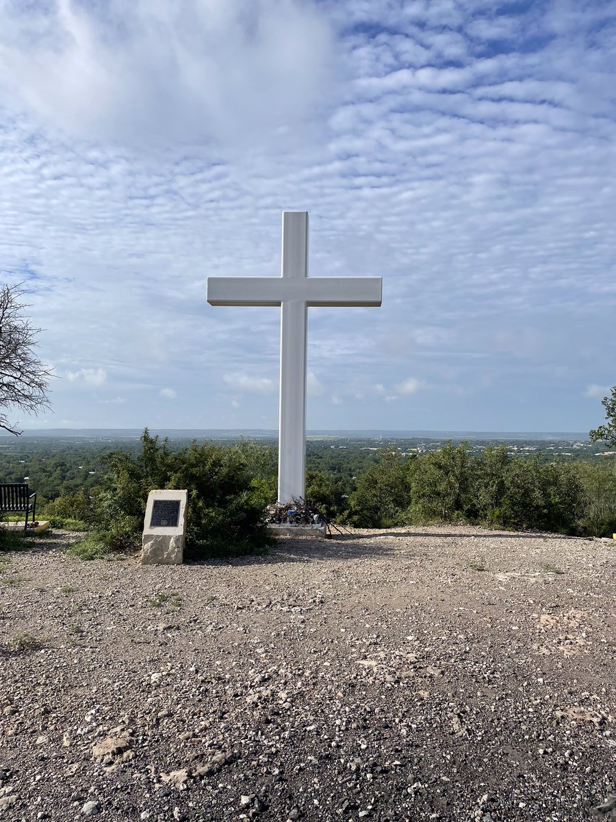 smith_will11562's tweet image. Good Morning X from the Texas Hill Country! May God bless us and give us His Peace on this Beautiful Day of Worship. May He give comfort to those in mourning and resolve to the men and women doing clean-up and recovery.