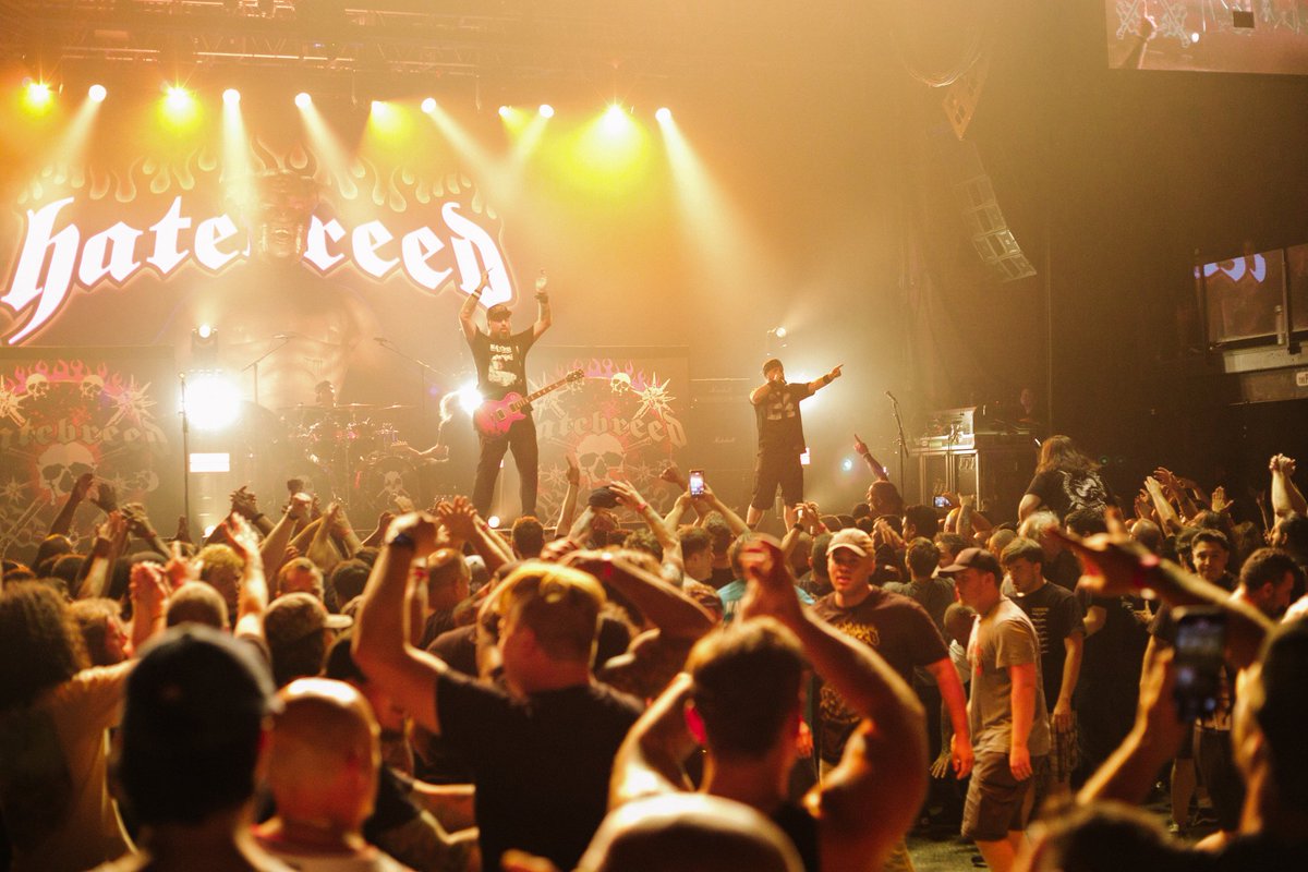HowWeAreupdates's tweet image. Photos of @summerslaughter featuring  @hatebreed with Fugitive, @GridironHxC, @PyrexiaOfficial, @escuela_grind &amp;amp; @INCITEband at @TheParamountNY in Huntington, NY on 7•17•25. See our full coverage here - tinyurl.com/35ntyy86

📷: @TheAndyJimenez