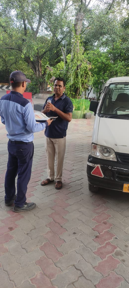 SSpanchshila's tweet image. At Panchshila, Sundays come with simple joys.
A fresh newspaper, chilled water, and a little treat—
Because every guest deserves a good morning.
#ProjectAbhyuday #SundayVibes #MonsoonMood 

@hardik_HPCL @HPCL @hpcl_retail @Rg03Goel @BanaySingh07