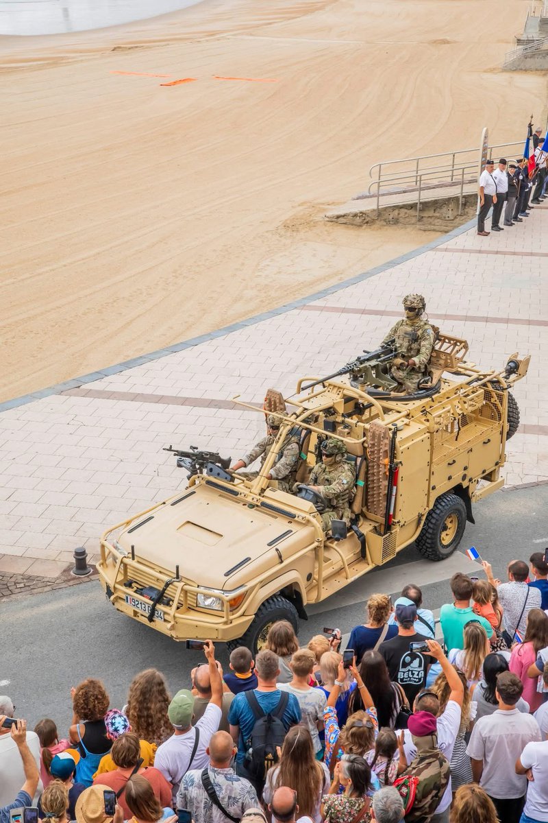 ForceSpecialeFr's tweet image. Équipiers du #1erRPIMA lors du défilé du 14 juillet 2025 à Biarritz 🇫🇷

#FrenchSAS 
#ForcesSpécialesFrançaises