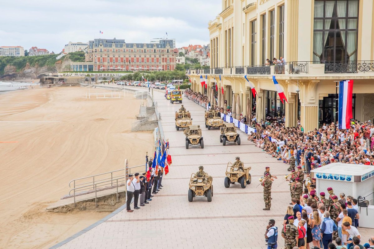 ForceSpecialeFr's tweet image. Équipiers du #1erRPIMA lors du défilé du 14 juillet 2025 à Biarritz 🇫🇷

#FrenchSAS 
#ForcesSpécialesFrançaises