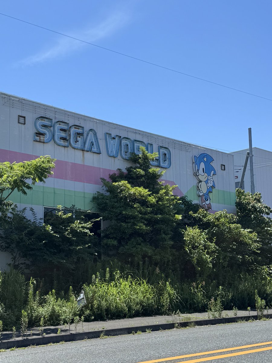 pcpcbody's tweet image. SEGA WORLD 廃墟