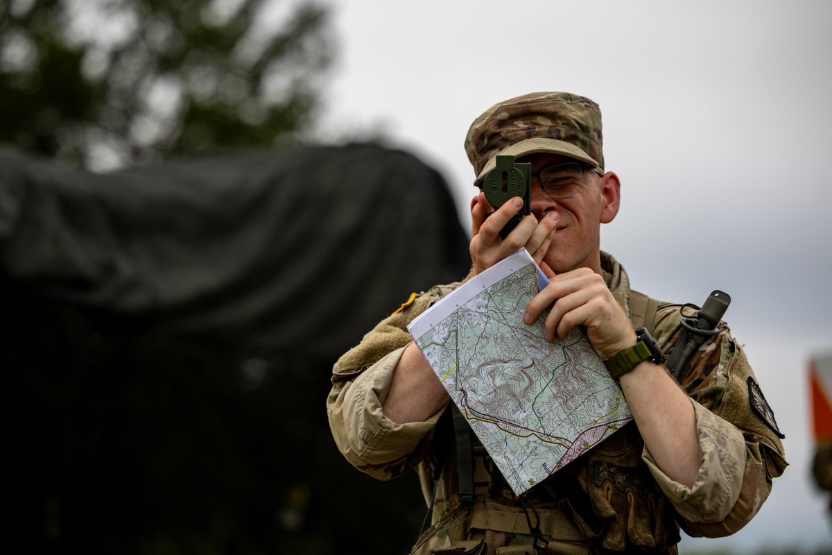 ArmyROTC's tweet image. The 8th Regiment #AdvancedCamp are on point as they find their way through Day Land Navigation at #CST2025!!
馃摳 by Brandon Clark, University of South Alabama, CST Public Affairs Office
Check out the link in our bio for more!