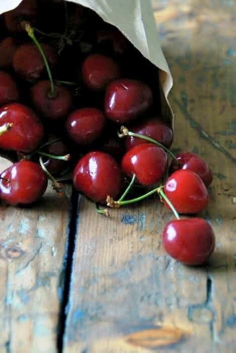 .... acaba pek düşünmeyen mi aptal , yoksa çok fazla düşünen mi ?

iyi pazarlar.