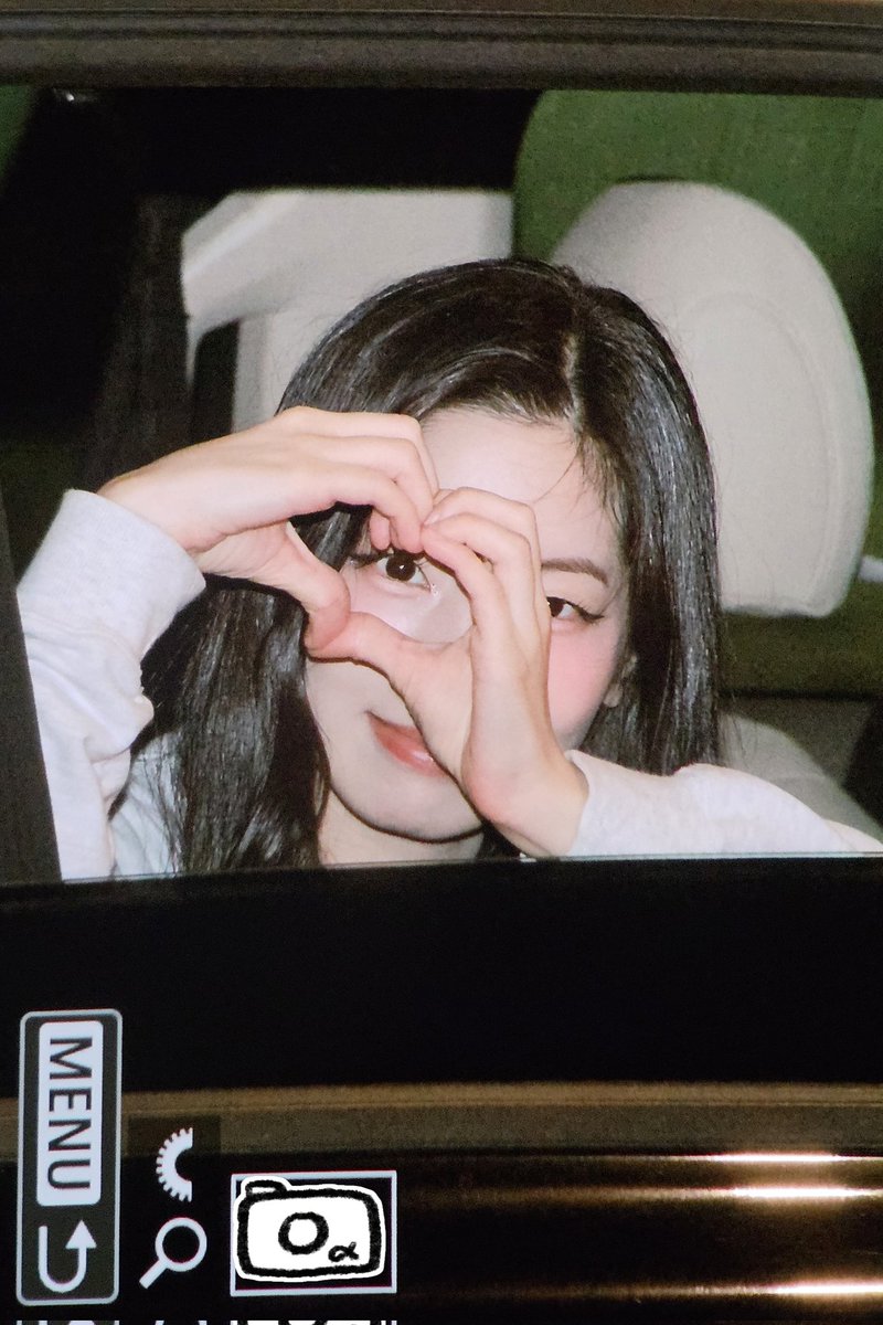fishcmr's tweet image. 250720 THIS IS FOR 인천 콘서트 DAY2
퇴근!

푹 쉬어 🤍🤍

#TWICE #DAHYUN
#트와이스 #다현 #ダヒョン