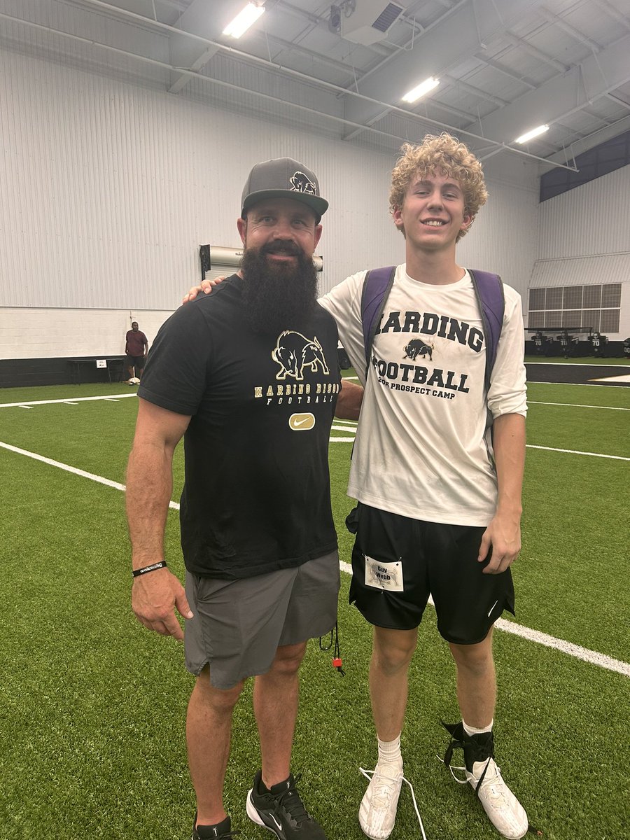 Guy_Webb_'s tweet photo. I had a fun time at @Harding_FB camp last night. It was great to meet the coaching staff @CoachD_BisonsWR @PaulSimmonsHU https://t.co/AuxRbs37Gl