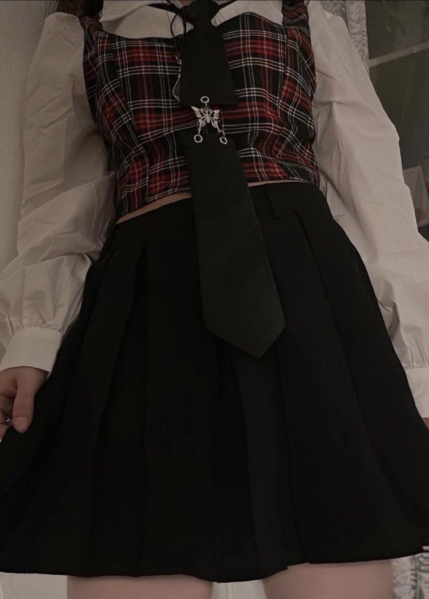 OUTFIT