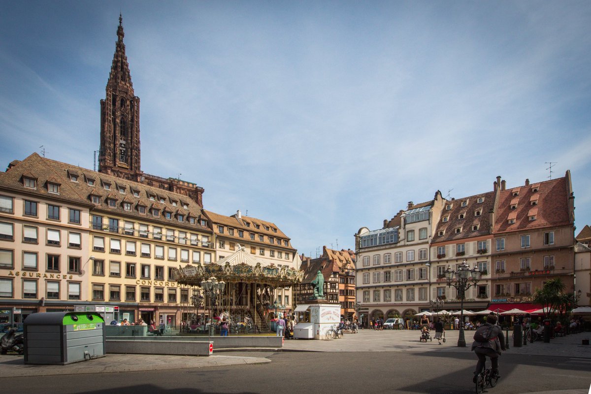❗️ En raison de l’annonce de conditions météorologiques difficiles (vents forts et pluie soutenue), la Ville de Strasbourg a décidé par mesure de précaution d’annuler les festivités place Gutenberg. #strasbourg  ©️Claude TRUONG-NGOC