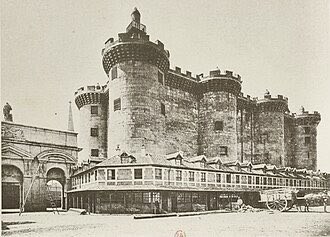 SaintMontjoie's tweet image. « Non, on n'était pas enterré vivant à la Bastille puisqu'un prisonnier sur deux en ressort avant six mois, qu'un sur quatre est transféré ailleurs après un délai souvent court et que le total des décès et des suicides n'est que de 1,5 pour 100. (…) Non, on n'était pas maltraité…