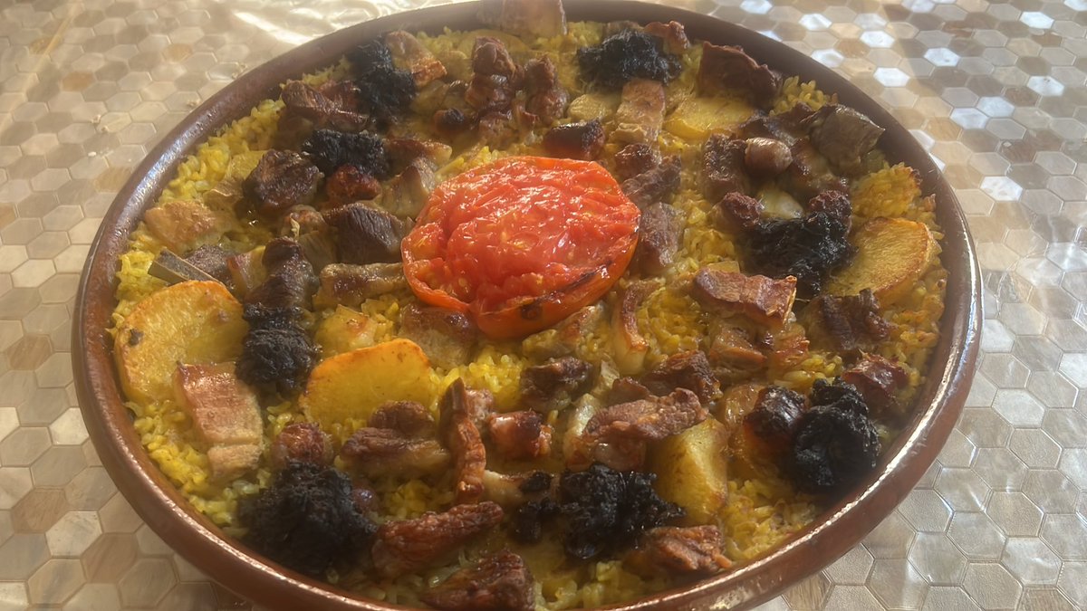 Divergente127's tweet image. Como valenciano que soy, no entiendo en qué momento superó la paella al arroz al horno!!