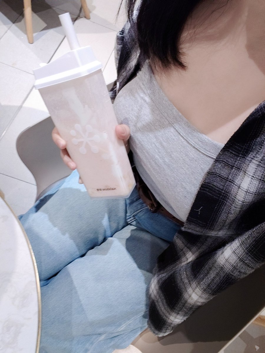 黄推福利内容 - 泡芙小梨🍐的精彩图片 福利姬泡芙小梨🍐分享的黄推图片2 - 网红私拍内容