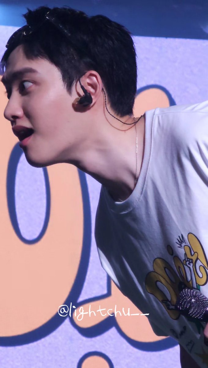 표정에서부터 이해했단게 보여

#도경수_서울막콘_DOit
#DOitinSeoul_Day2
#ASIACONCERT_DOit