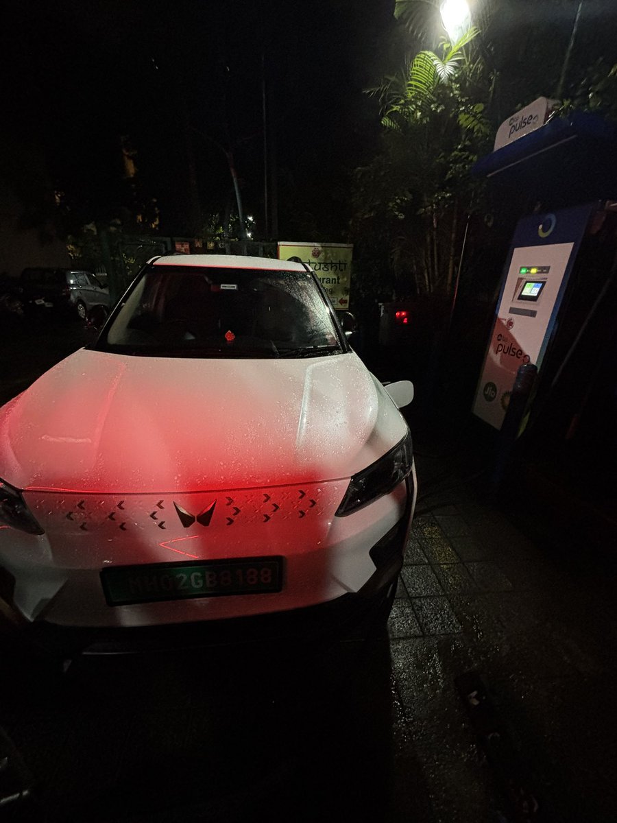 Aniketh's tweet image. Psycho Electric Car Owner. Blocked the charging units for allowing other cars to park just because he wanted to speed up charging. #Lonavla #Centre1