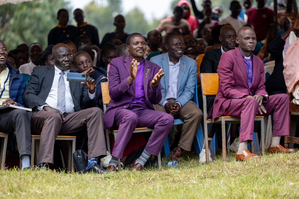 HonWetangula's tweet image. This afternoon, I joined worshippers at Ilchartuiyani Church of God in Central Ward, Kilgoris Constituency.
I reminded the residents that after a prolonged period of court cases that delayed its reconstitution, we finally have a fully constituted IEBC. The commissioners have…