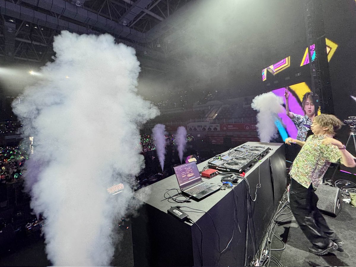 tpazolite's tweet image. #音波狂潮3 お疲れ様でした!!すこかった!!!
これは躍動感のあるトパゾライトと躍動感のないトパゾライト