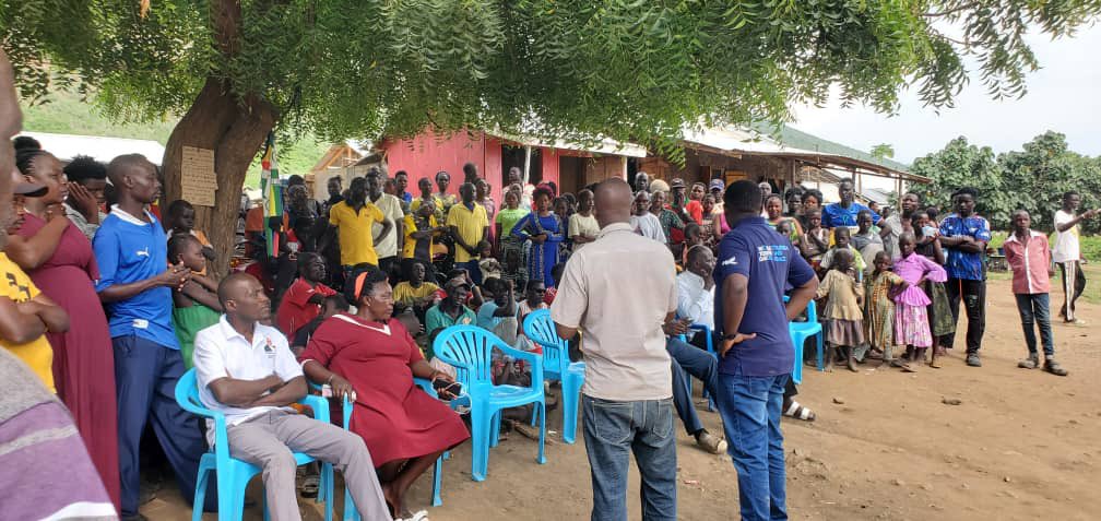 Hon_Banurapeter's tweet image. This evening in Kyakapere ,Buhuka, the flame of hope was reignited.
The people stood united, their voices echoing one powerful belief:
A better Kikuube is not a dream it’s within reach.

They envisioned a district free from corruption, rich in opportunity, and led by leaders who…