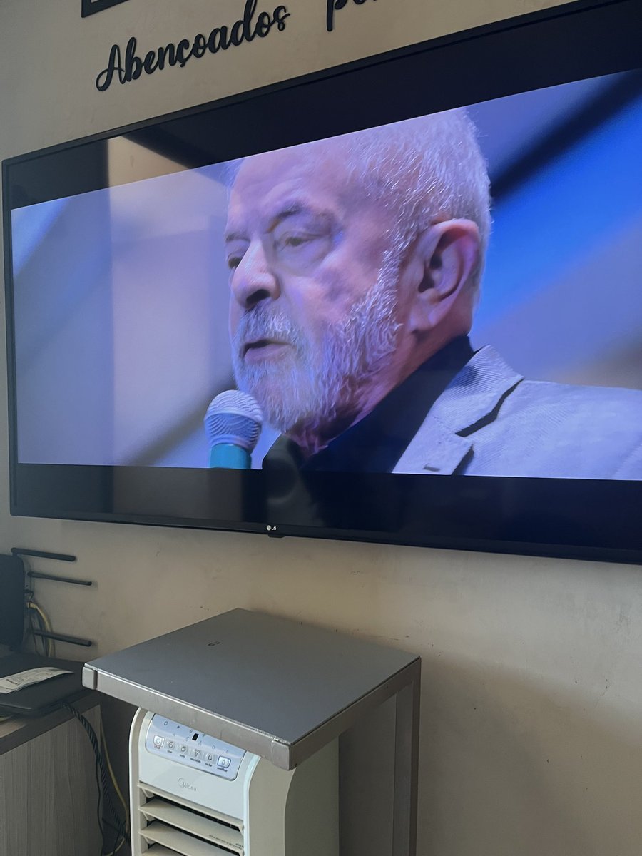 giovtds's tweet image. #apocalipsenostropicos  te amo, Lula! 🫶🏼❤️