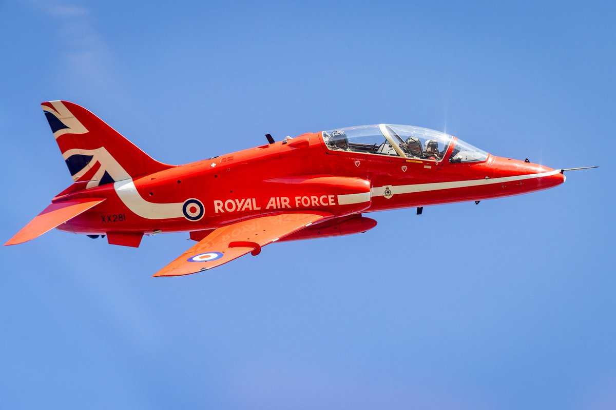 rafredarrows's tweet image. Schedule update - Sunday, July 20: Due to poor weather conditions, the Red Arrows’ flypast of East Midlands Airport, for its 60th anniversary celebrations, is now expected shortly after 1800 this evening.
#RedArrows | #FlyEMA | #EMA | #EastMidlandsAirport