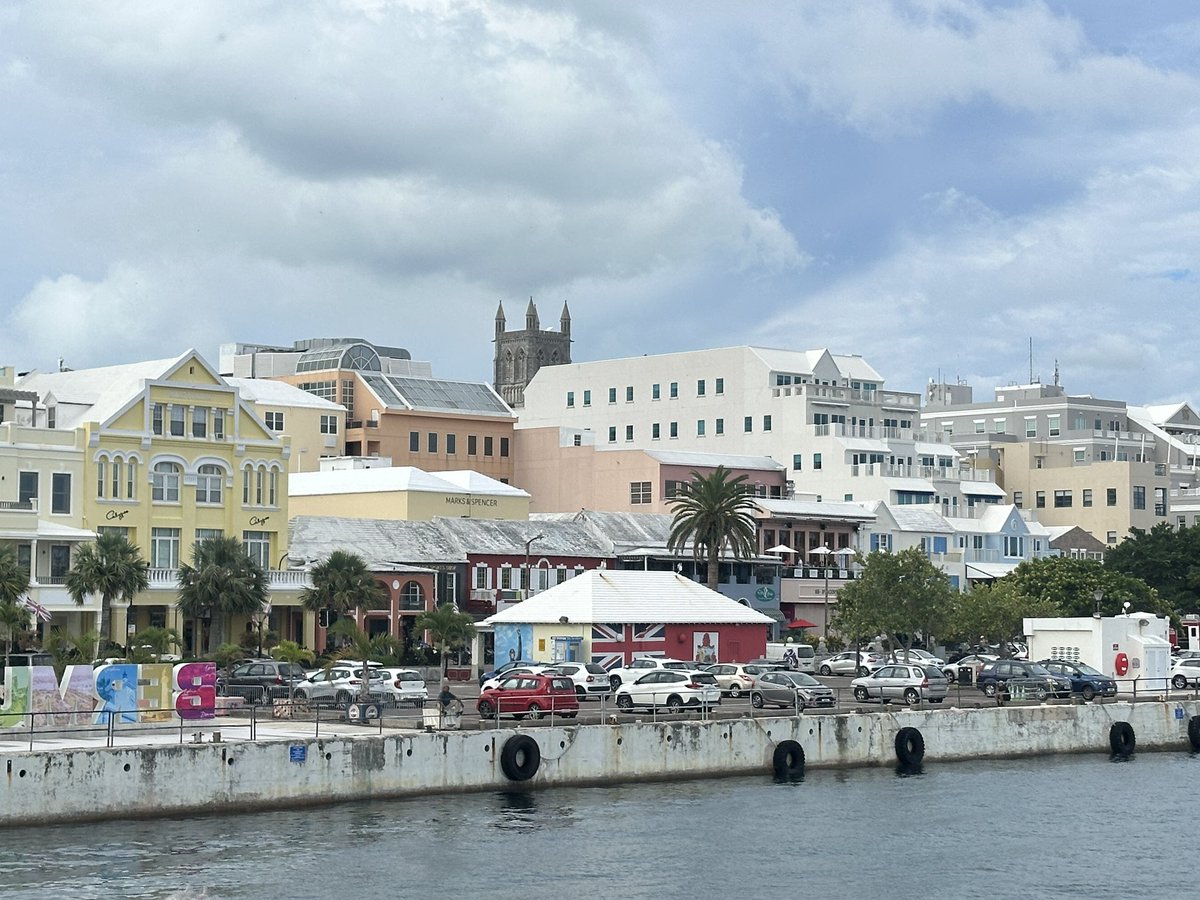ashleysgamble's tweet image. #Bermuda